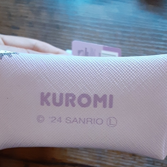 Hello Kitty by Sanrio Crumb Purple Coin Pouch - Picture 3 of 7